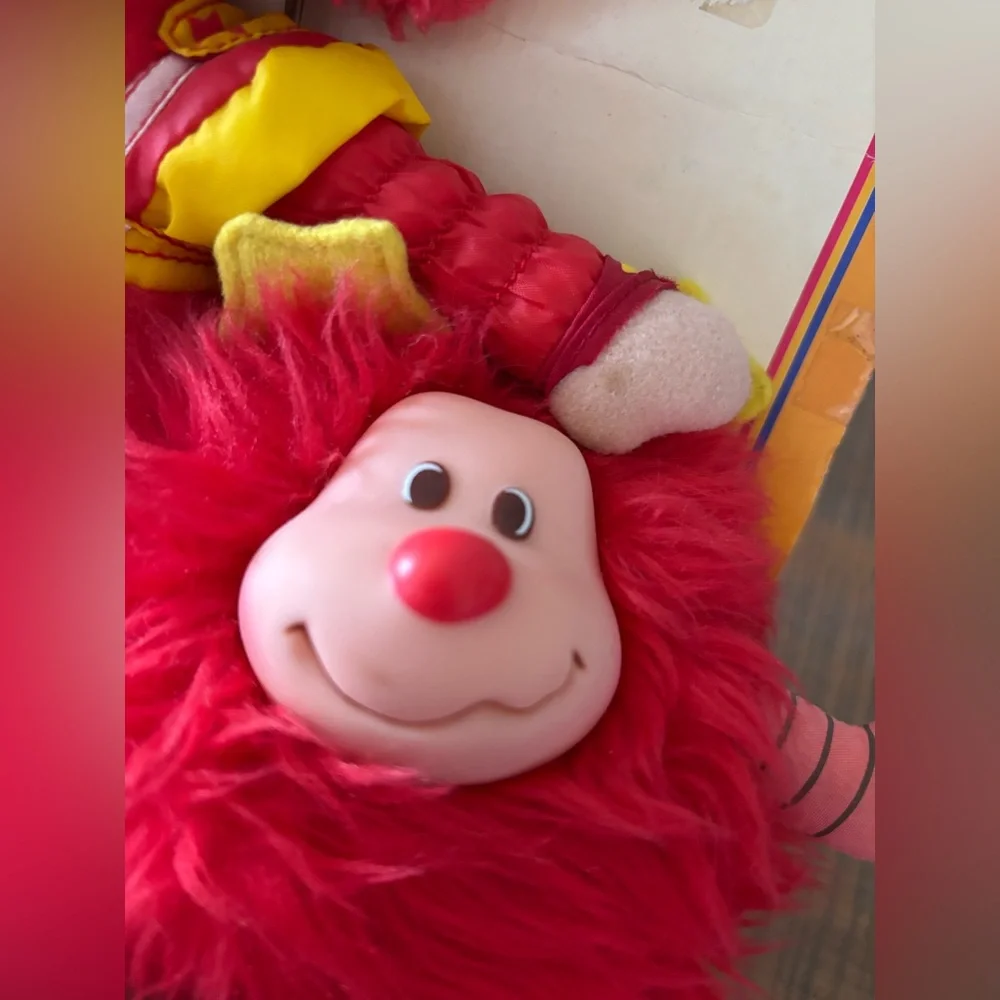 Rainbow Red Butler & Romeo Plush Doll Set - Red and Yellow Accents 2003 - Picture 11 of 13